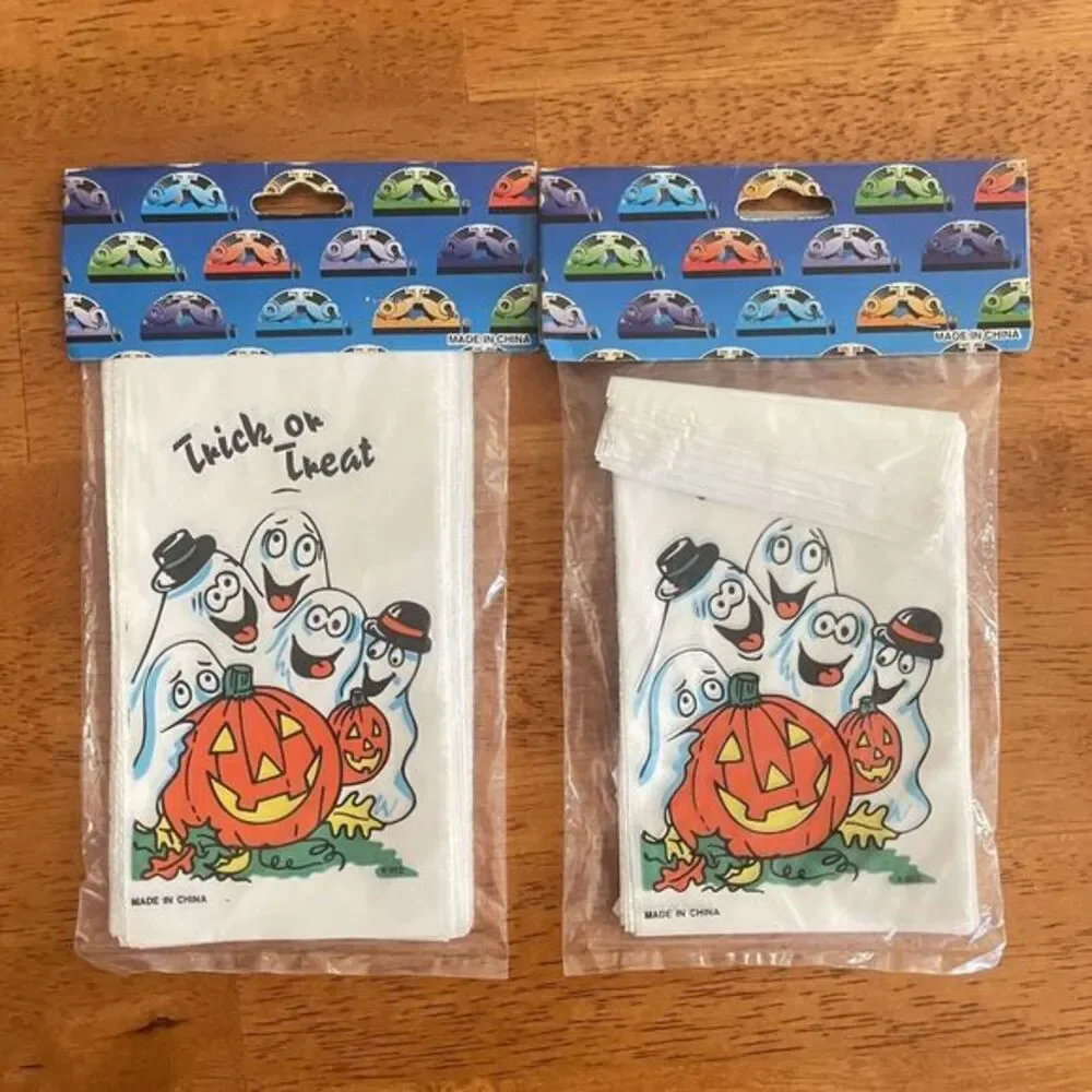 Lot Of‎ Vintage 1980s Fun World Halloween Trick or Treat Plastic Goody Bag NOS